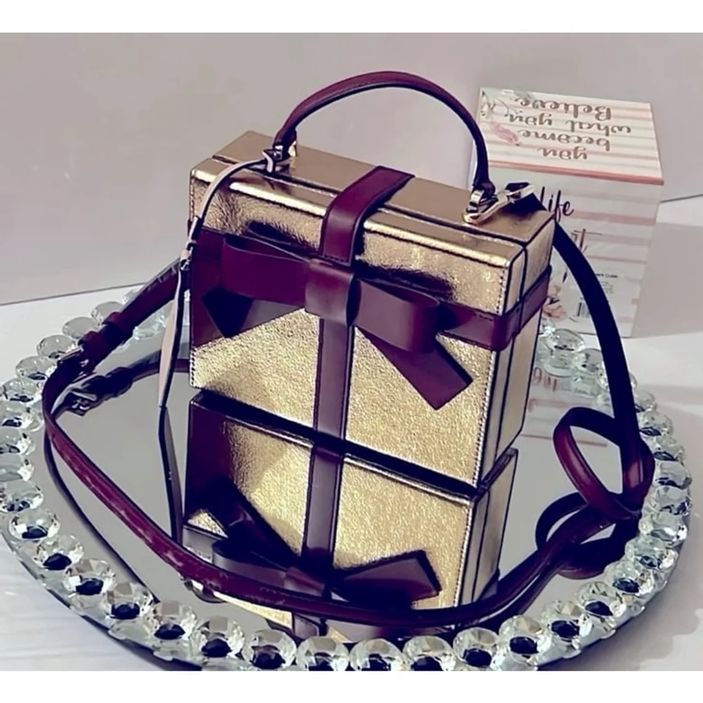 Kate Spade Wrapping Party Gift Box Present Gold rose crossbody bag
